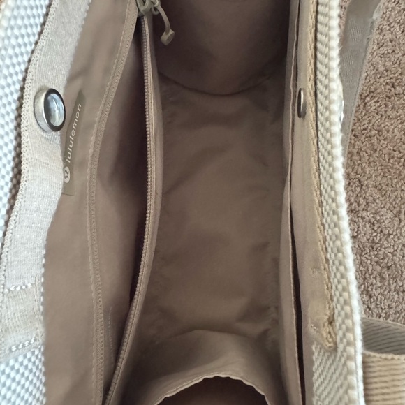 Lululemon Athletica Cream and Tan Tote - Picture 3 of 7
